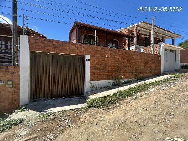 RUA JOSE ARTHUR PITT, N. 117, LT 14, QD D, GRAVATA