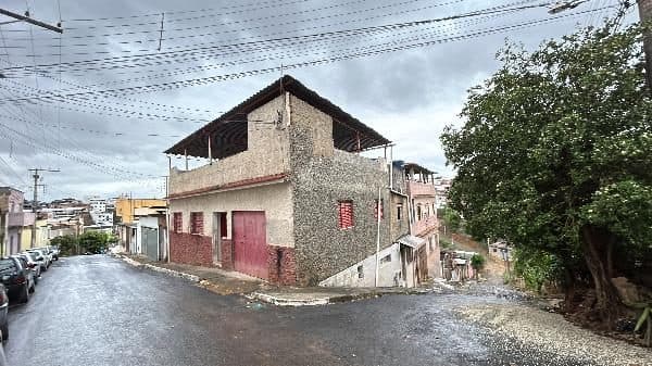 RUA ALCEBIADES VALENTE, N. 422, Apto 102, ., SAO JOAO NEPOMUCENO
