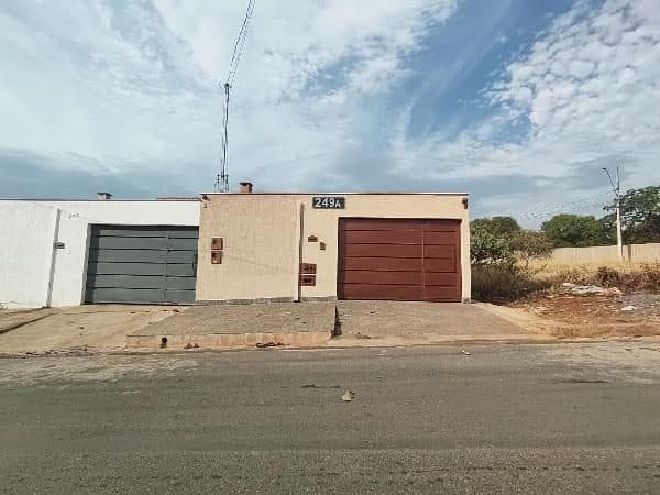 RUA PEGASUS, N. 249-A, CS 02 LT 18 QD C, SETE LAGOAS