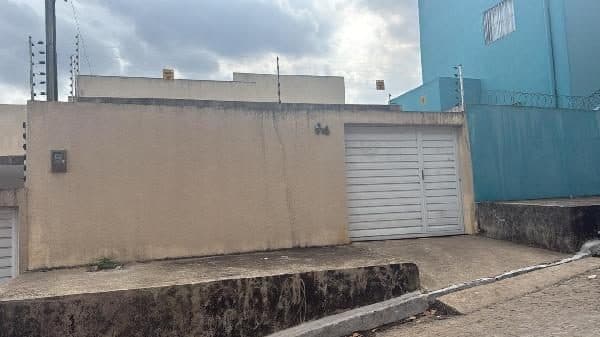 RUA LYLIA VIEIRA DA CUNHA, N. 84,, CARPINA