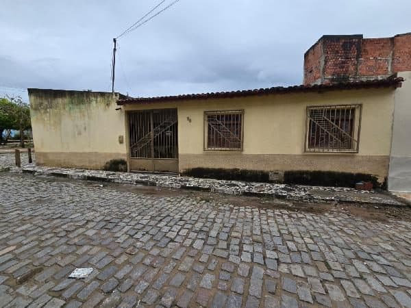 RUA DAS LARANJEIRA, N. 36, SENHOR DO BONFIM