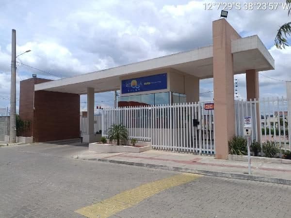 AVENIDA PAULO AFONSO, N. SN, CS 165 QD J TP 1, ALAGOINHAS
