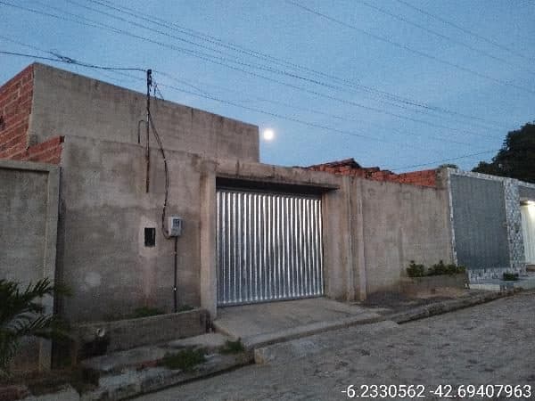RUA PAULO CESAR MORAIS, N. 746, QD A LO01, REGENERACAO