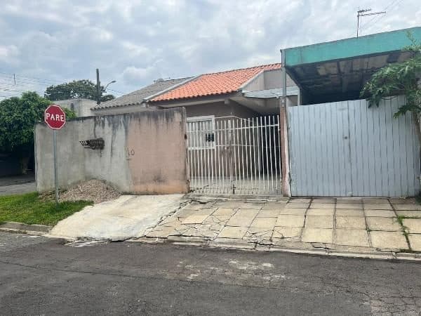 RUA JOHNNY EVERSON ARENDARCHUK, N. 235, RESIDENCIA 01, CURITIBA