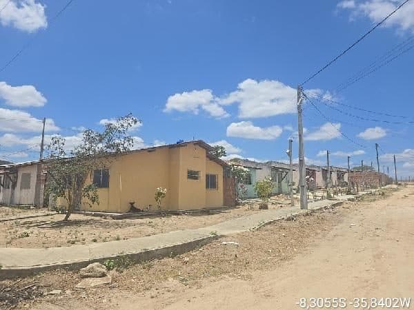 RUA PROJETADA 05, N. 7, QD A, BEZERROS