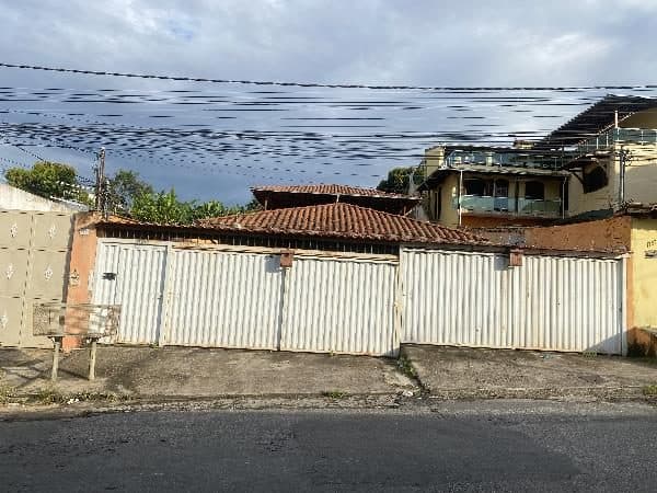RUA FLORIANO PEIXOTO, N. 705, CASA 01 QD 15 LT 09, CONTAGEM