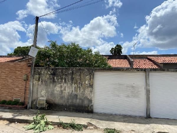 RUA JOSE ALBERTO DA SILVA, N. 51, CS B, HORIZONTE