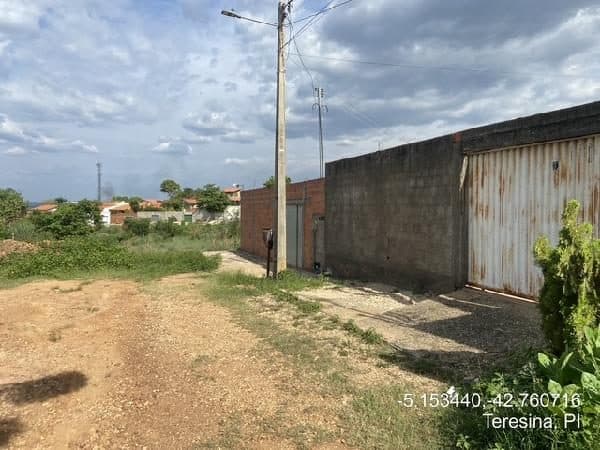 RUA 15, N. 3648, LT 15 QD 02, TERESINA