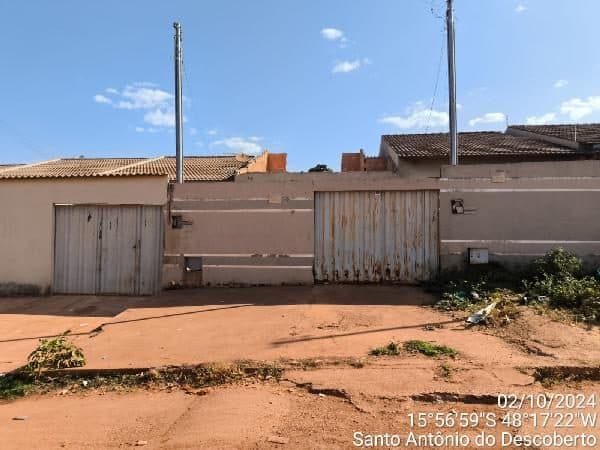 RUA CLOVIS SALGADO, N. S/N, LT 12-C, QD 125, SANTO ANTONIO DO DESCOBERTO