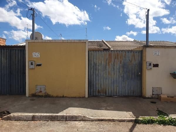 RUA 28, N. SN, CS 02, LT 10, QD 48, LUZIANIA