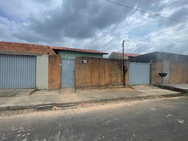 RUA H, N. 160, LT 12 QD 24, IPIXUNA DO PARA