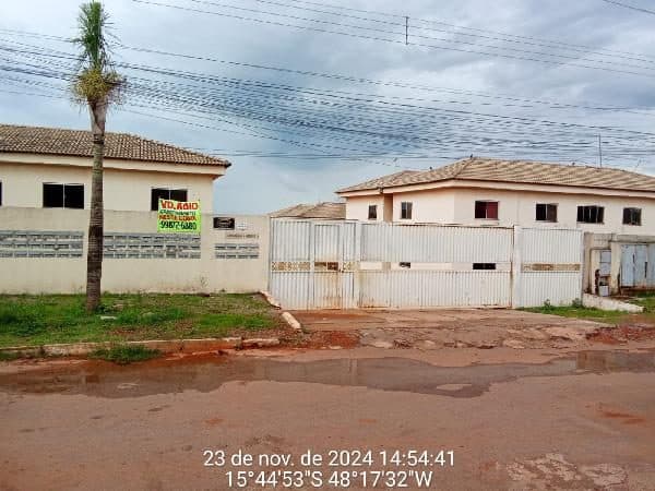 RUA 38, N. SN, Apto 101, BL M, LT 11, QD 85, CJ A, SETOR 11, AGUAS LINDAS DE GOIAS