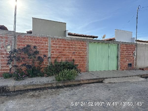 RUA DOMINGOS MARQUES DE MACEDO, N. 215, QD G, LT15, VALENCA DO PIAUI