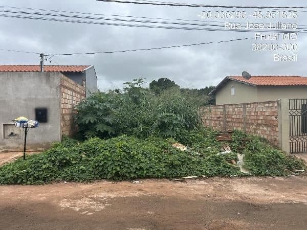 RUA CASTRO ALVES, N. SN, LOTE 04, QUADRA 02, FRUTAL