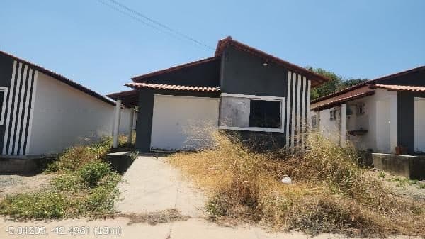 RUA 08  OITO, N. 101, LT. 47 QD. F, ALTOS