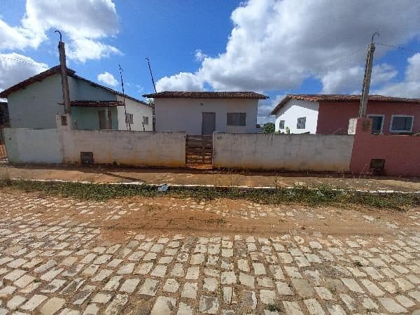 RUA  ADRIANA CESAR LOTEAMENTO RUY PEREIRA, N. 161, LT 30, QD G, CEARA-MIRIM