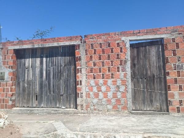 RUA PROFESSORA JULLYANA GALVAO MAGALHAES BENEVIDES, N. 35, LT 62 QD 06, BELO JARDIM