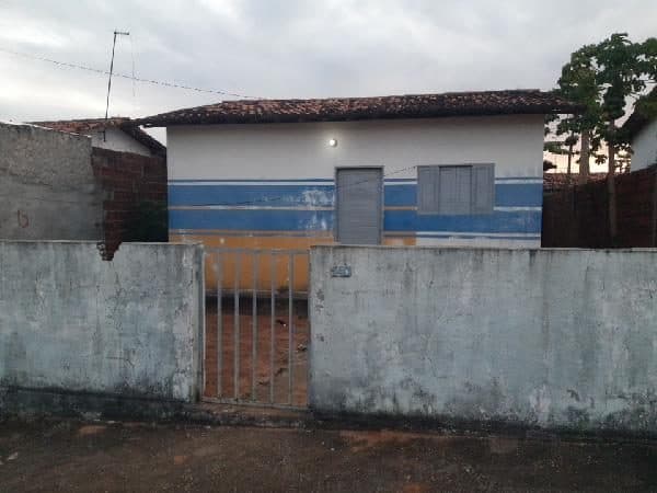 RUA RAIMUNDO VARELA, N. 140, QD Q-O, LT 8, CEARA-MIRIM