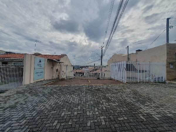 RUA LOURENCO JANKOWSKI, N. 88, RESIDENCIA 30, ARAUCARIA