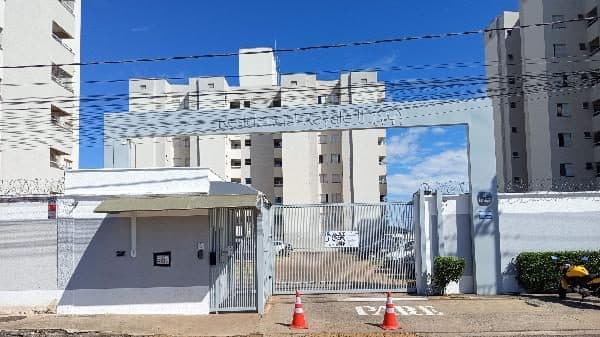 RUA MARCO AURELIO RESENDE DOS SANTOS, N. 330, Apto 204, QD 01 LT 39A BL 02 VG 12, UBERLANDIA