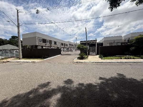RUA DAS CAMELIAS, N. 951, Apto 28, BL 7, GARAGEM Nº 33, ARAUCARIA
