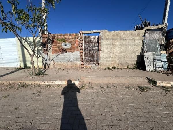 RUA PROFESSORA CREMILDA XAVIER DE SOUZA, N. 279, LT 39 - QD 46, BELO JARDIM
