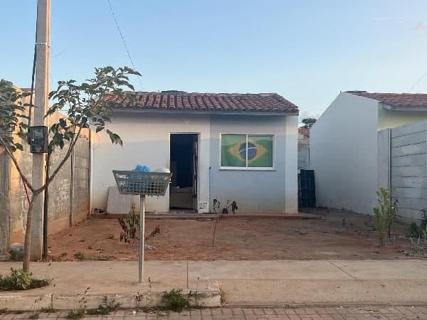 RUA ROSELI MARIA DE LIRA SILVA (ANTIGA R PROJETADA, N. 55, LT 14 QD 43, BELO JARDIM
