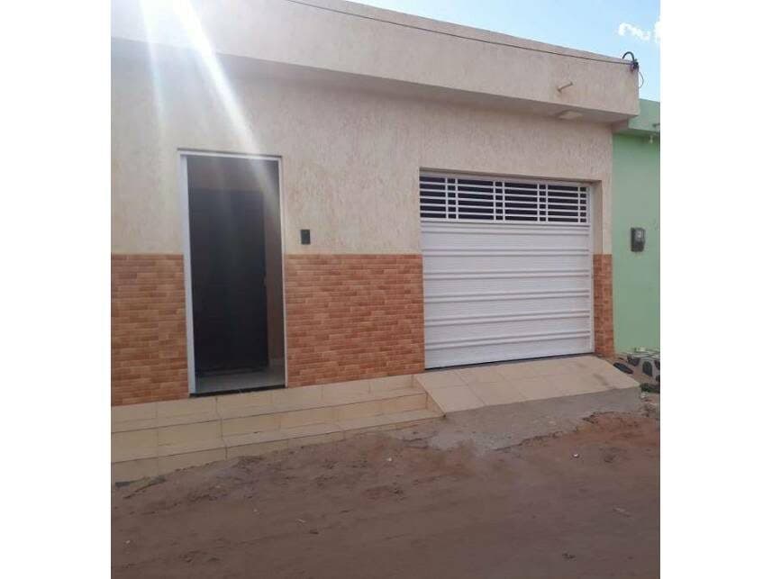 Rua Joaquim Cordeiro Feitosa, 28 - Casa e Vaga de Garagem - Novo Horizonte - Tupanatinga / PE, Tupanatinga