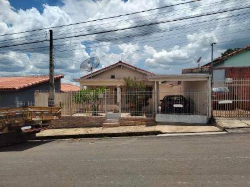 Rua 17 de Dezembro, 712 - Vila Nova - Angatuba / SP, Angatuba