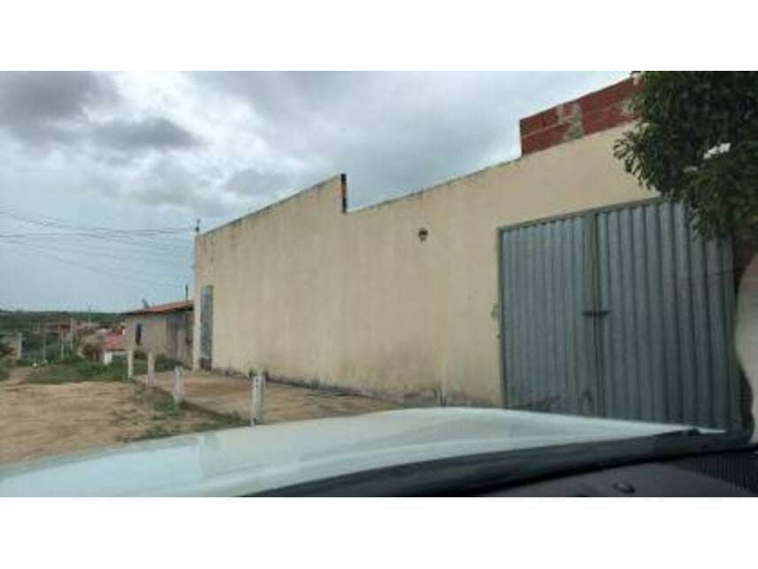 Rua Isaina Félix Da Silva, 2076 - Canindezinho - Canindé / CE, Canindé