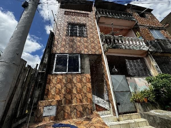CAMINHO 19-F, N. 10, QD D, SALVADOR