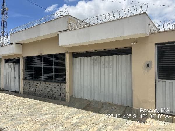 AVENIDA JK, N. 819, LT 14 QD 01, PASSOS