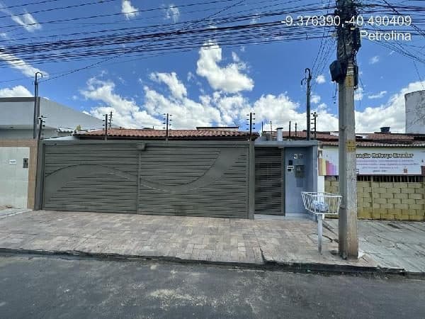 RUA DO VATAPA, N. 36, CS 36, LT 04, QD 03, PETROLINA
