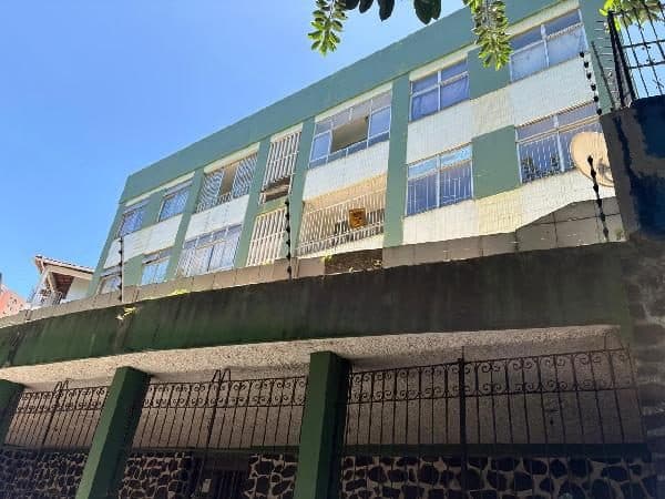 RUA MEDEIROS NETO, N. S/N, Apto 302, LT 26-27, QD B, SALVADOR