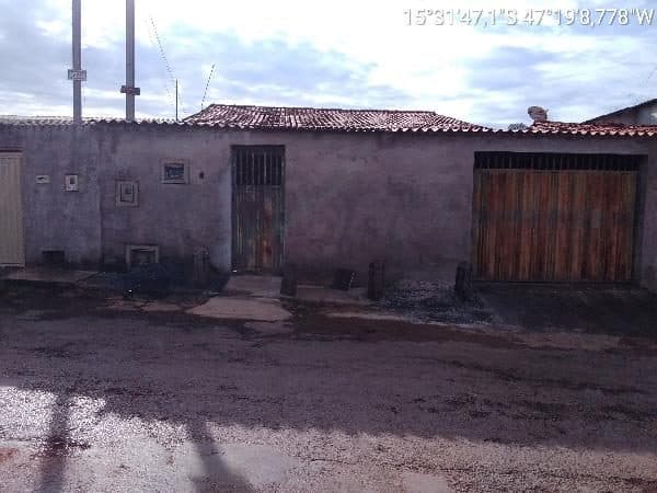 RUA 33, N. 200, LT 01 e 05, QD 123, FORMOSA