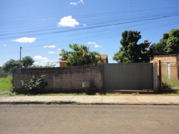 RUA CELIO DE ARAUJO MELO, N. SN, LT 14 -QD 16, LUZIANIA
