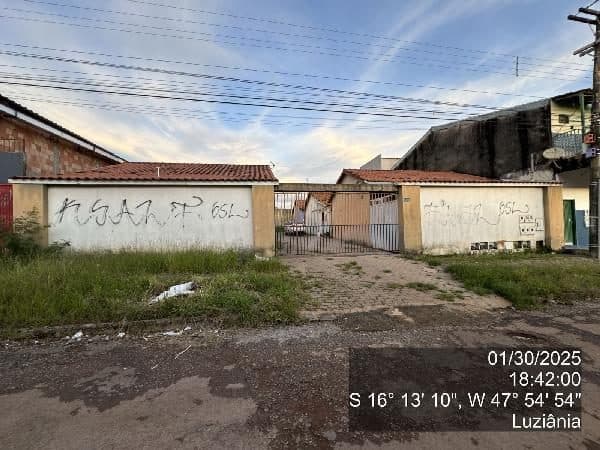 AVENIDA PERIMETRAL, N. SN, CS 02 LT 8-A QD 29, LUZIANIA