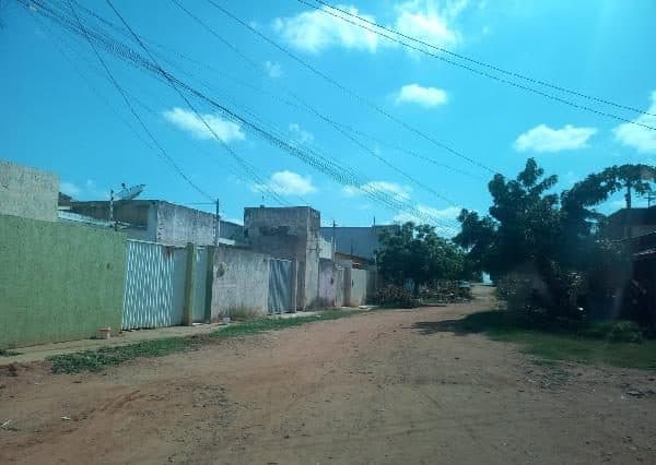 RUA TENENTE JOSE BARBOSA DE CARVALHO FILHO, N. SN, TERRENO 04, CAJAZEIRAS