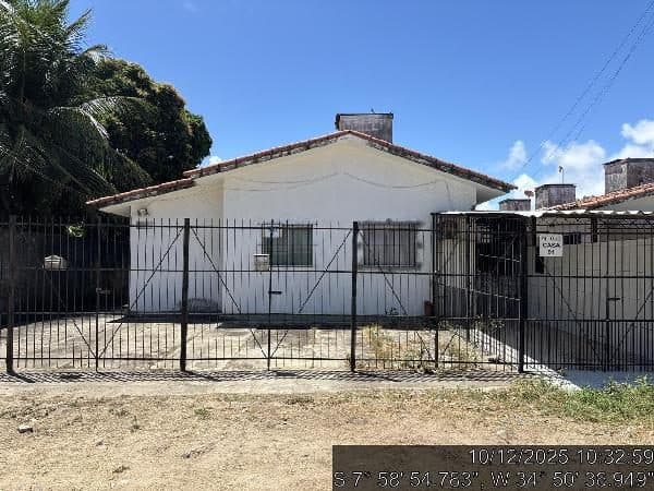 RUA OLIMPIO FERREIRA CHAVES, N. 643, CASA 02, OLINDA