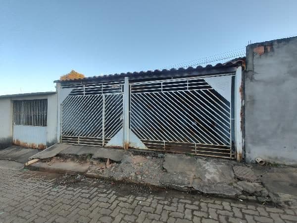 QUADRA 149, N. SN, LT 10A, RUA 28, CASA 4, LUZIANIA