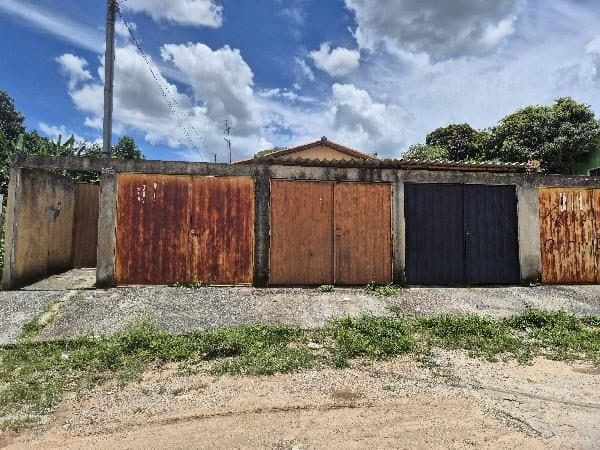 AVENIDA JEQUITIBA, N. 255, CS 04, QD 03, LT 15A, ESMERALDAS