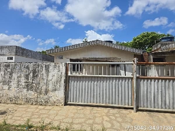 RUA VEREADOR DORGIVAL DANTAS, N. 285, CS 01 COND RES VILLA CLARA, BAYEUX