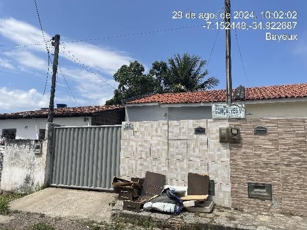 RUA 09 DE NOVEMBRO, N. 72, CS C, CON RES GONCALVES V, BAYEUX