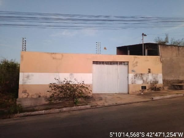 RUA RAIMUNDO NAPOLEÃO, N. 4574, LT 14, QD H, TERESINA