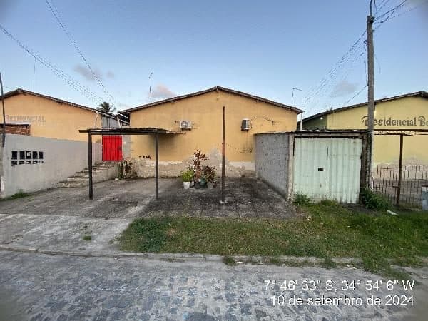 RUA ARACATU, N. SN, LT 05 QD E PLANO B CS 05, ITAPISSUMA