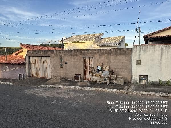 AVENIDA SÃO TIAGO, N. 235, LT 134 ST 05 QD 102, PRESIDENTE OLEGARIO
