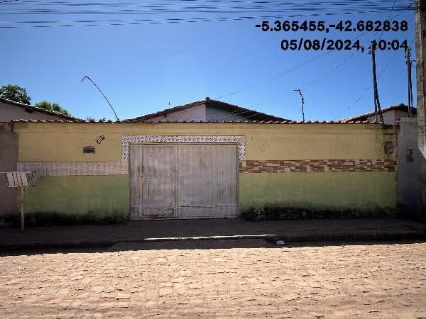 RUA D, N. 303, CS 303, DEMERVAL LOBAO