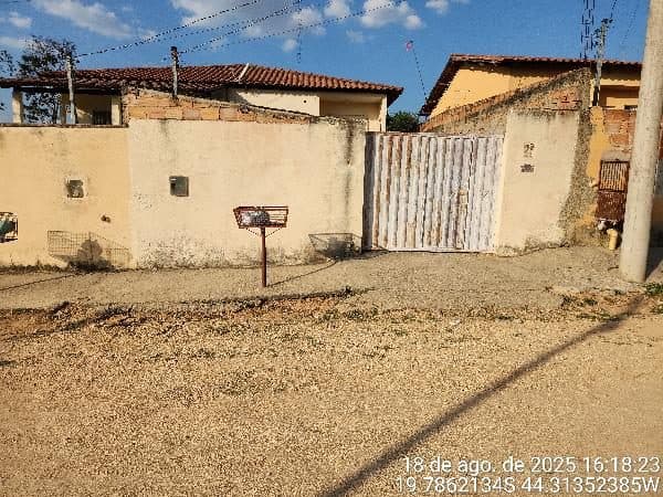 RUA V, N. 52, CASA 02, ESMERALDAS