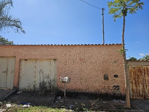 RUA ESTRADA ESMERALDAS - CAIO MARTINS, N. 58, CS 01, LOTE 48, QD 01, ESMERALDAS