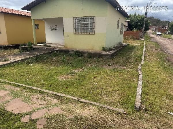 R ILHOTAS (ANTIGA R FELICIANO CARDOSO DE MACEDO), N. 496, QD A LT 10 ESQUINA COM R SANTA LUZIA, DEMERVAL LOBAO